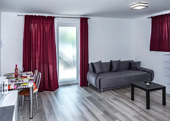Feda Apartmanhaz * Balatonboglár